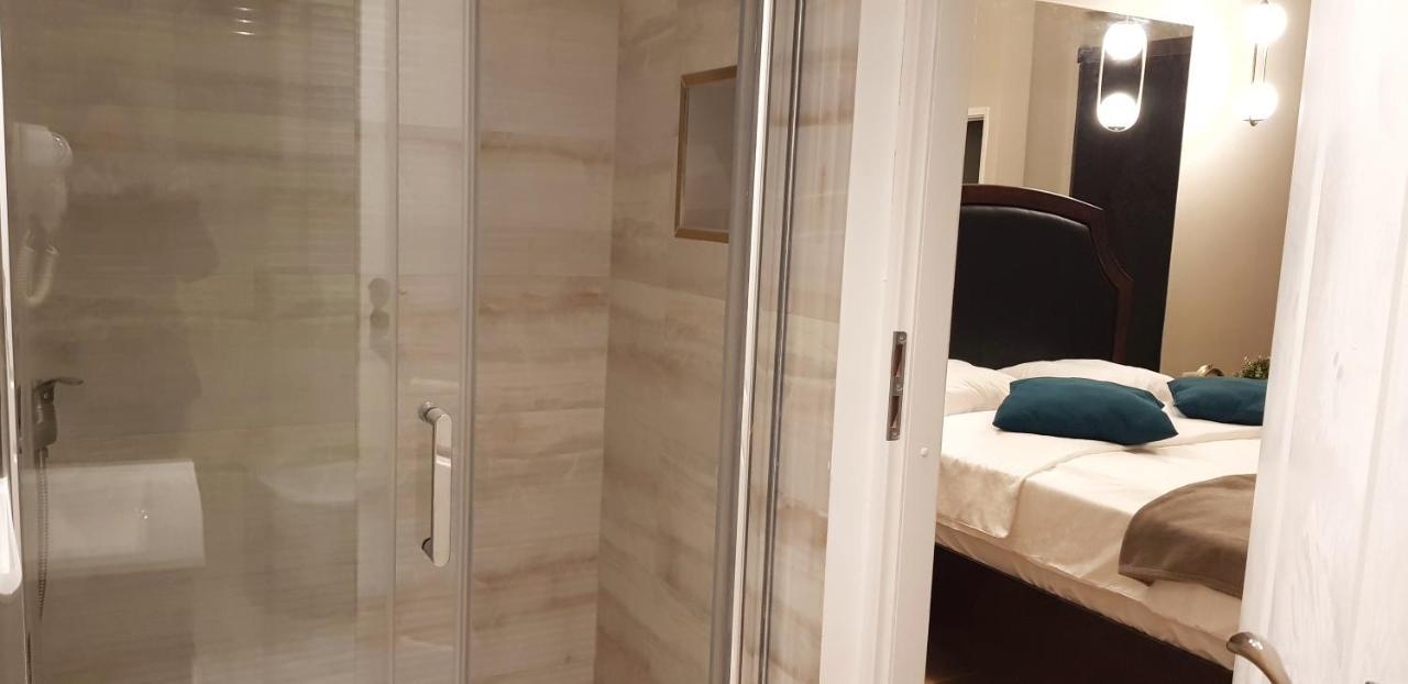 Elania Residence Targu Jiu Luaran gambar